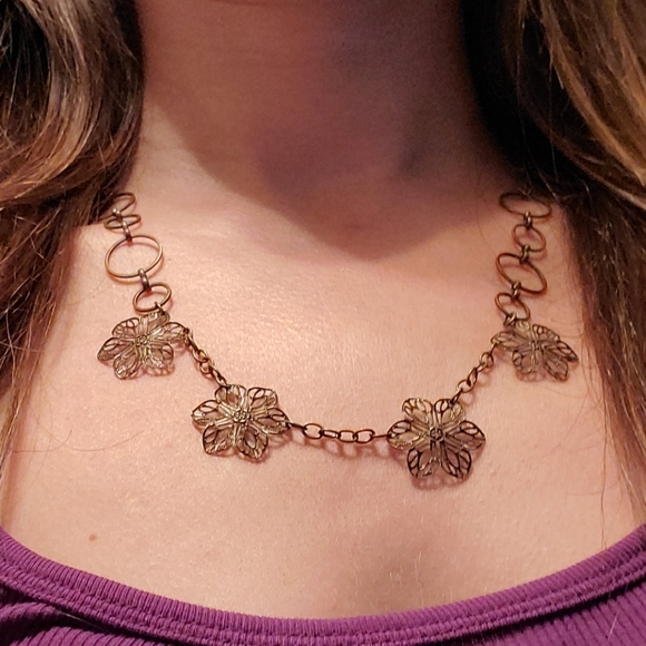 Adjustable Bronze Colored Flower & Circle Necklace - Picture 2 of 8